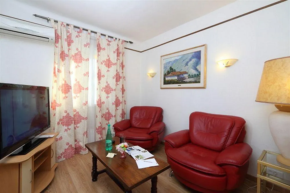 Hotel Eden Martigues 3*,
