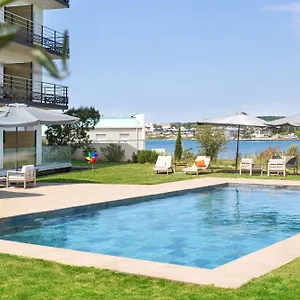 Golden Tulip & Rooftop Provence Martigues